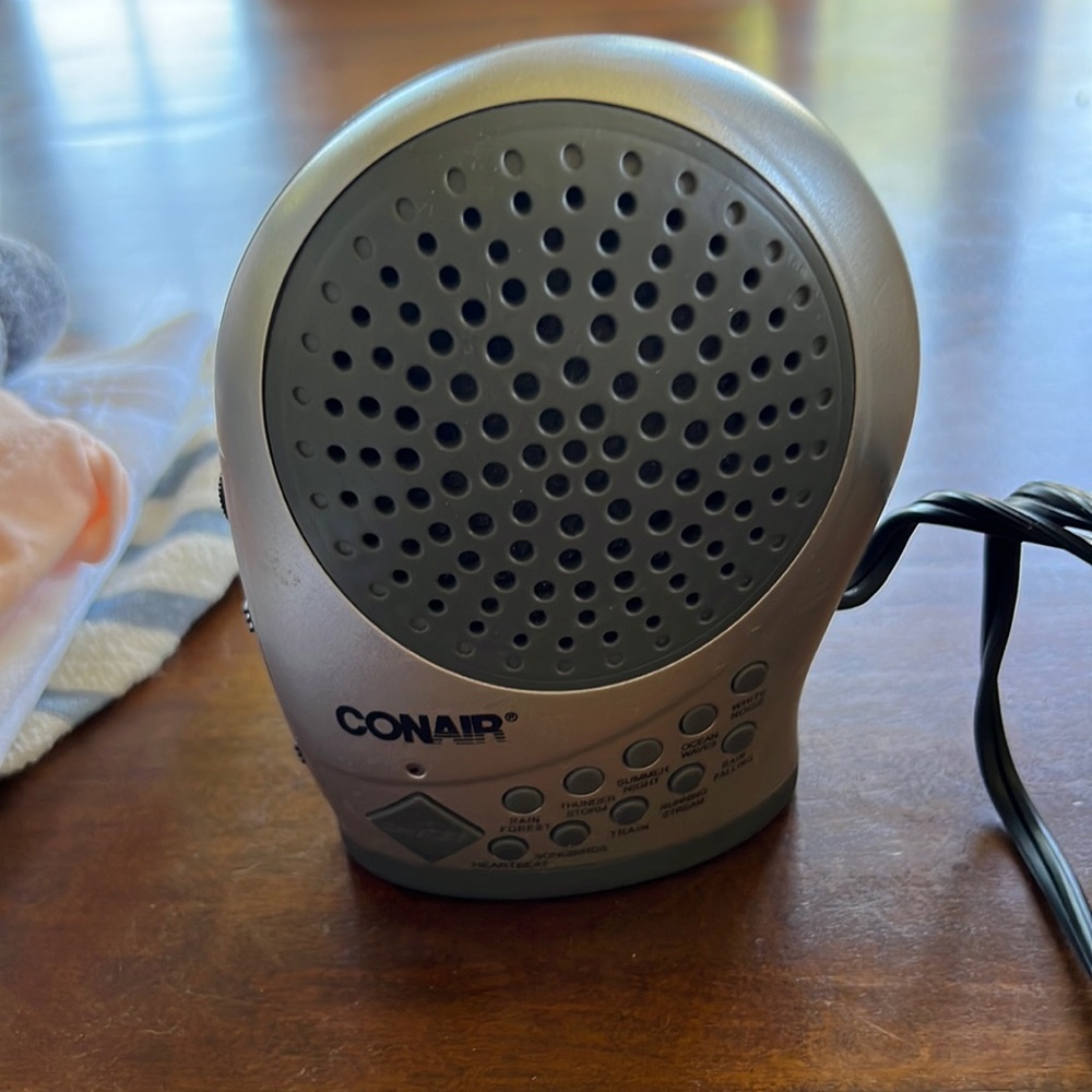 Con air Sound Machine W/nightlight